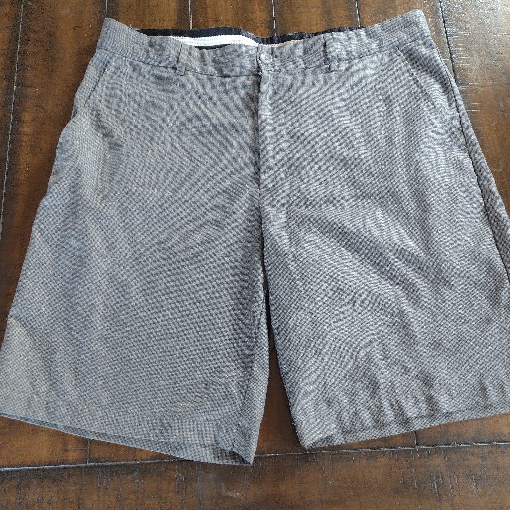Greg Norman Men's Short